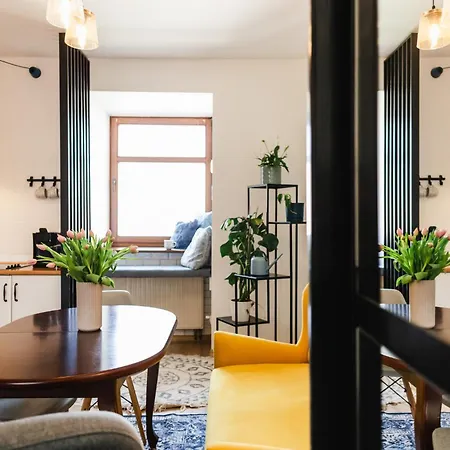 Vilao Apartments- Łazarza-3